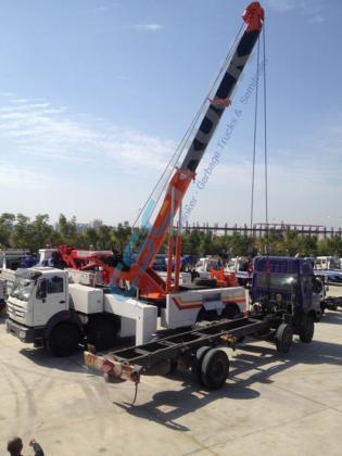 Alquiler de Camión Grúa (Truck crane) / Grúa Automática Chevrolet KODIAK PM 241 MT 7.200 CC TD 4X PM 17524, 9 ton a 2 m. Boom extendido verticalmente 13 mts 1.600 kilos. en Querétaro, México
